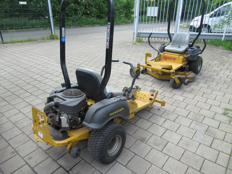 Hustler 0-turn SPORT Defect / for parts - Korrëse bari i kopshtit: foto 4 Hustler 0-turn SPORT Defect / for parts - Korrëse bari i kopshtit: foto 4