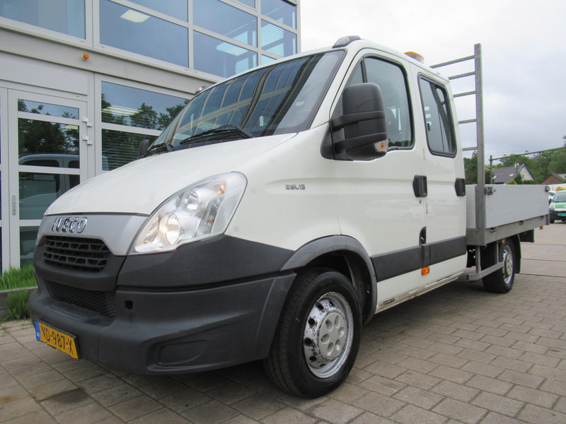 Iveco Daily 29L13 2.3HPi 93KW 345 DOKA Dubbelcabine - Kamioncine me karroceri, Kamioncine dopio kabinë: foto 5 Iveco Daily 29L13 2.3HPi 93KW 345 DOKA Dubbelcabine - Kamioncine me karroceri, Kamioncine dopio kabinë: foto 5