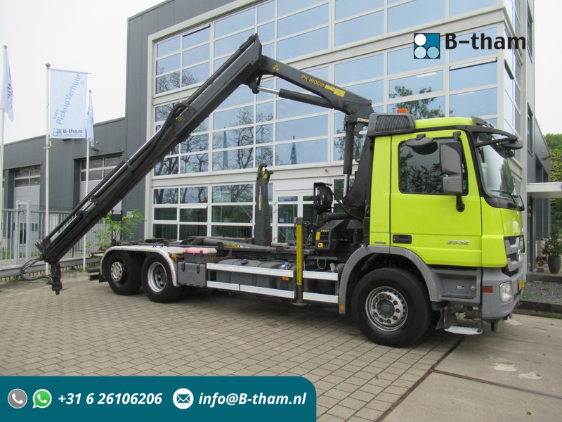 Mercedes-Benz Actros 2532 LTNLA 6X2 Hooklift + Crane, Haak - Kraan - Kamion vetëngarkues, Kamion me vinç: foto 1 Mercedes-Benz Actros 2532 LTNLA 6X2 Hooklift + Crane, Haak - Kraan - Kamion vetëngarkues, Kamion me vinç: foto 1