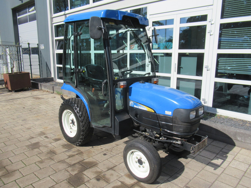 New Holland TC21D 4WD 4x4 Cabine Verwarming - Traktor: foto 5 New Holland TC21D 4WD 4x4 Cabine Verwarming - Traktor: foto 5
