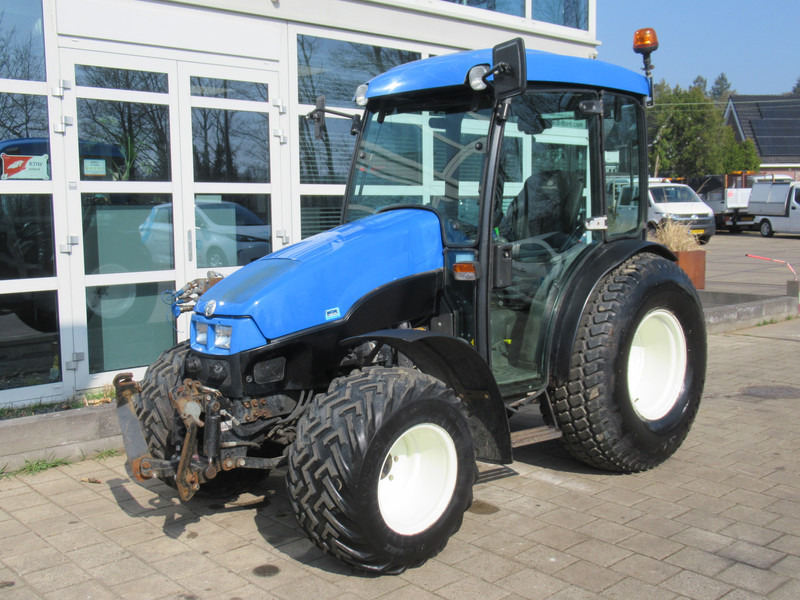 New Holland TCE 55 4WD Zuidberg Front Hef + PTO - Traktor: foto 3 New Holland TCE 55 4WD Zuidberg Front Hef + PTO - Traktor: foto 3