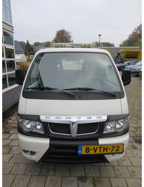Piaggio Porter 1.3i 46KW Extra PICKUP Bi-Fuel Benzine - CNG - Kamioncine me karroceri: foto 5 Piaggio Porter 1.3i 46KW Extra PICKUP Bi-Fuel Benzine - CNG - Kamioncine me karroceri: foto 5