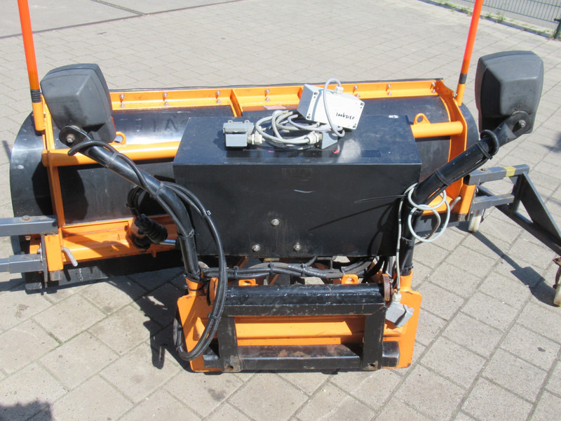 Villeton Jean LMT 20.50 208CM 12V Schneepflug Sneeuwschuif Snow Plow - Borëpastruese: foto 2 Villeton Jean LMT 20.50 208CM 12V Schneepflug Sneeuwschuif Snow Plow - Borëpastruese: foto 2
