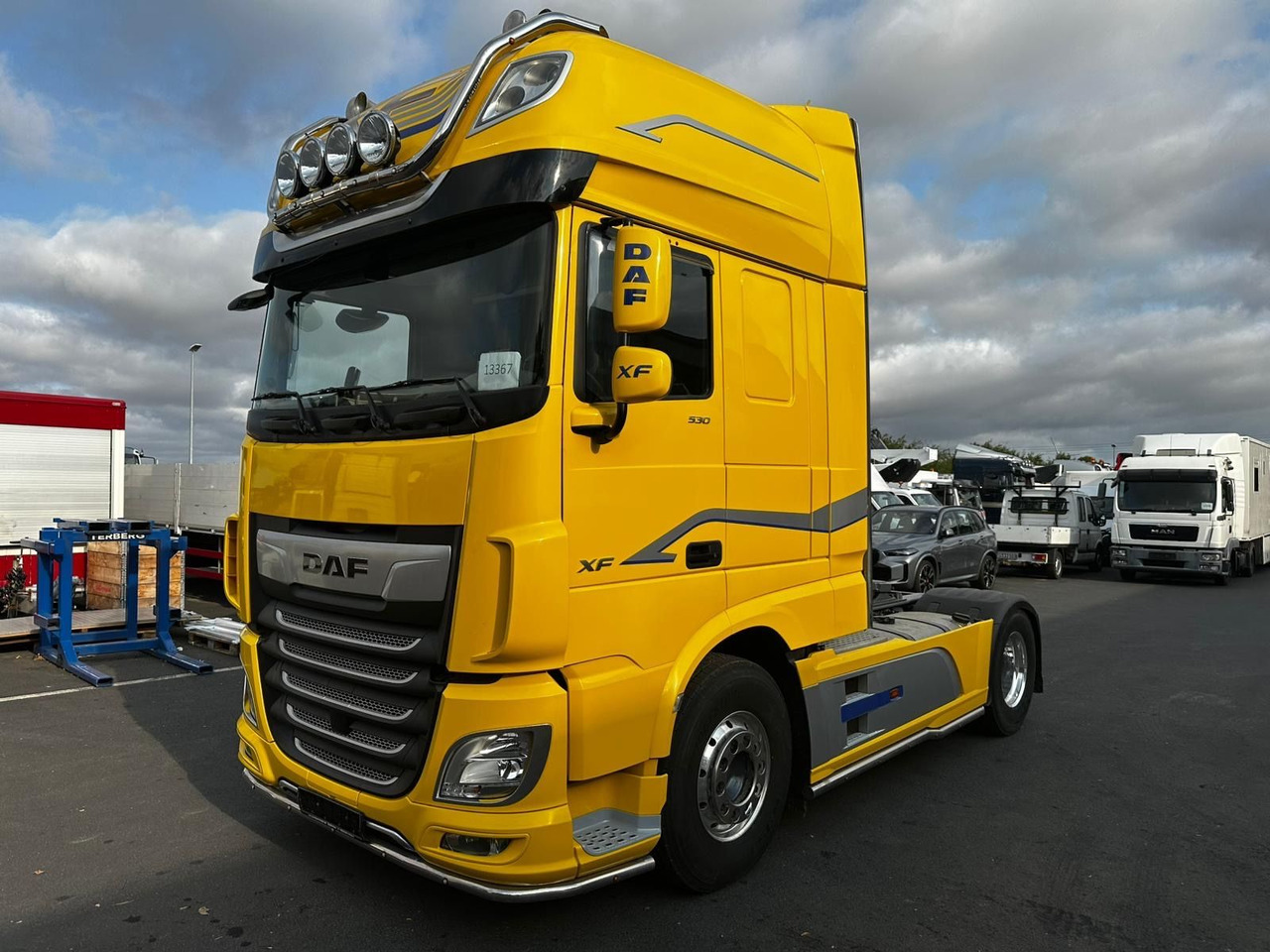 DAF XF 530/Intarder/2-K-Hydraulik/Luft-Luft/SCC - Gjysmë-kamion: foto 1 DAF XF 530/Intarder/2-K-Hydraulik/Luft-Luft/SCC - Gjysmë-kamion: foto 1