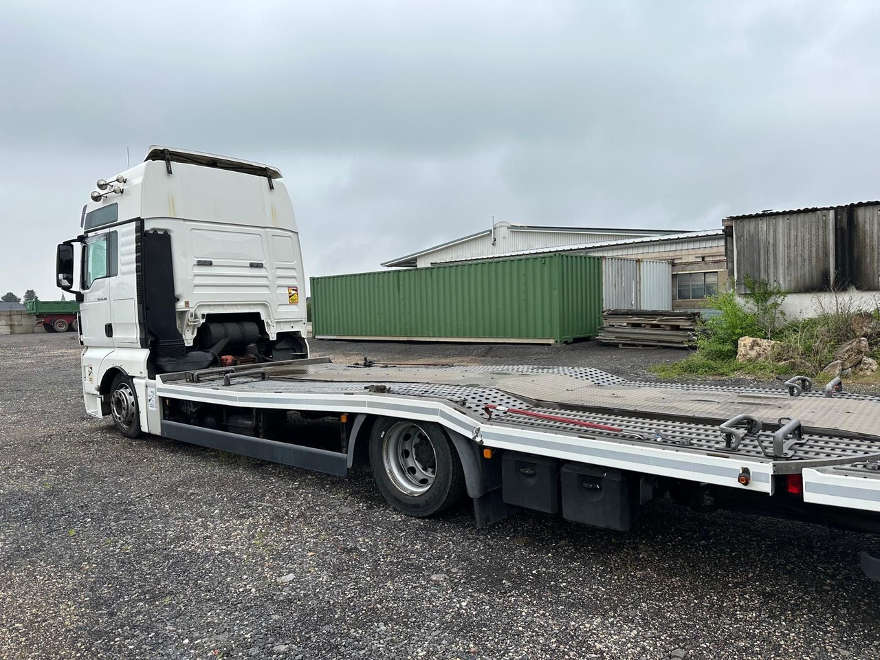 MAN TGX 18.360 Flachzug*3er*XXL*Winde*Retarder - Autotransportues: foto 4 MAN TGX 18.360 Flachzug*3er*XXL*Winde*Retarder - Autotransportues: foto 4