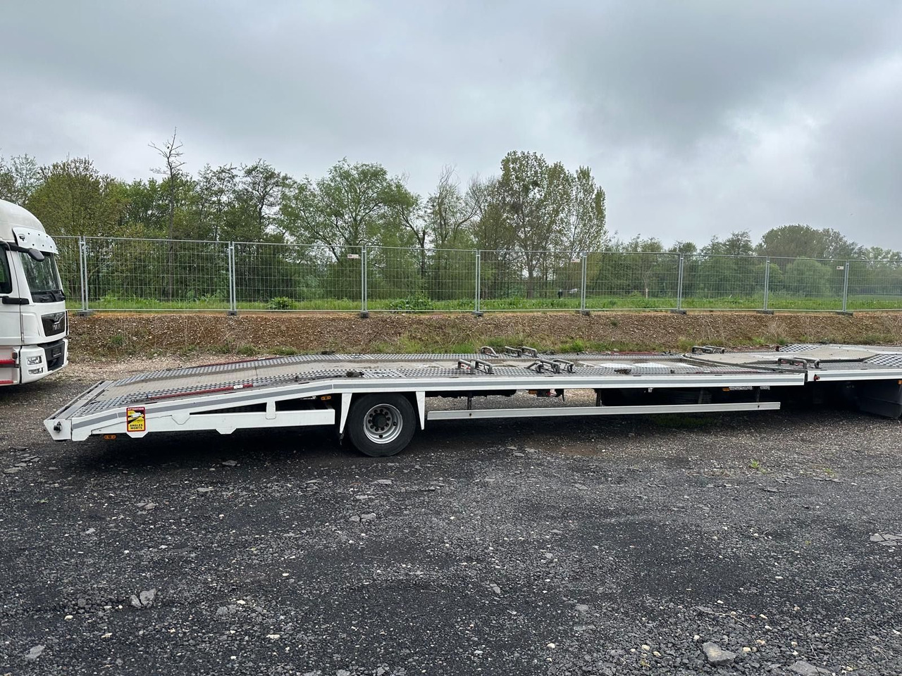 MAN TGX 18.360 Flachzug*3er*XXL*Winde*Retarder - Autotransportues: foto 5 MAN TGX 18.360 Flachzug*3er*XXL*Winde*Retarder - Autotransportues: foto 5