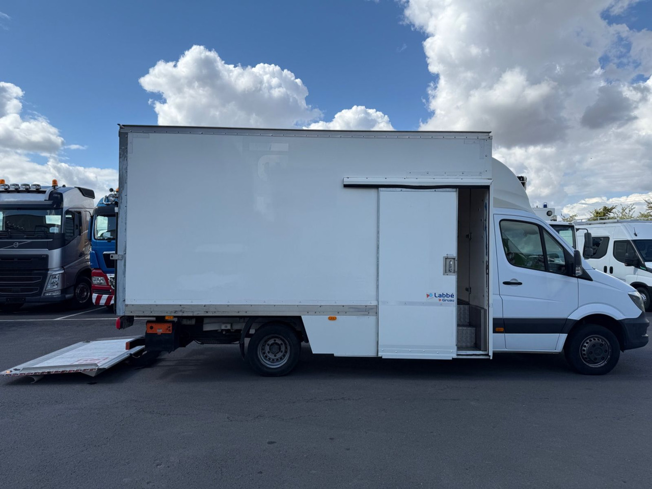 Mercedes-Benz Sprinter II 516 CDI /Automatik/LBW/Koffer/Kamera - Kamioncine me kontinier: foto 2 Mercedes-Benz Sprinter II 516 CDI /Automatik/LBW/Koffer/Kamera - Kamioncine me kontinier: foto 2