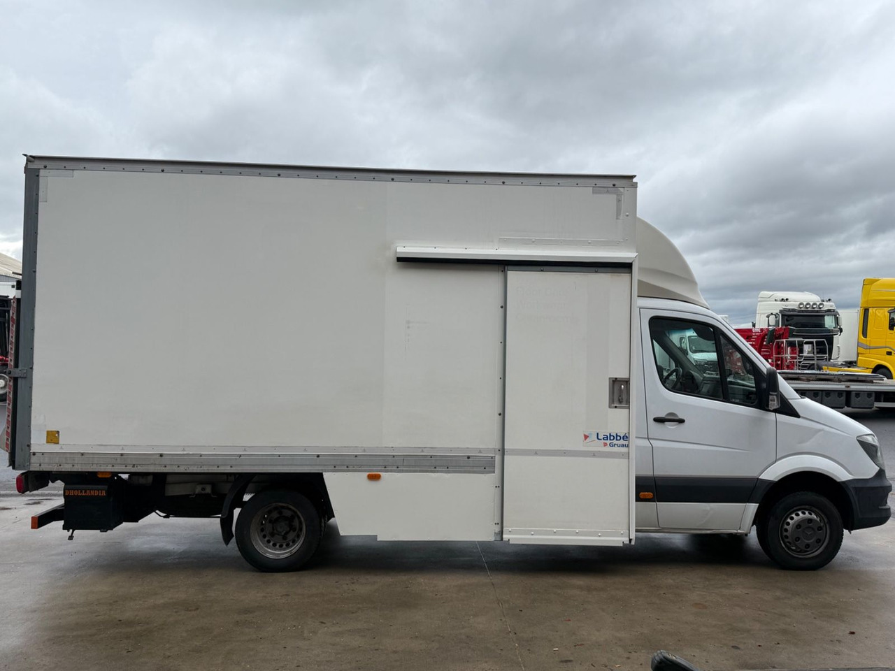 Mercedes-Benz Sprinter II 516 Cdi Koffer / Lbw. / Automatik - Kamioncine me kontinier: foto 4 Mercedes-Benz Sprinter II 516 Cdi Koffer / Lbw. / Automatik - Kamioncine me kontinier: foto 4