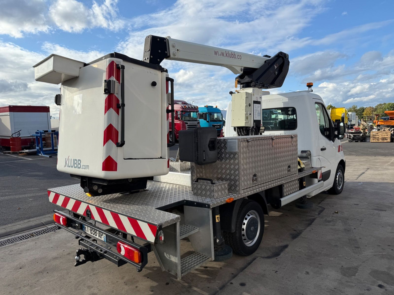 Renault Master III Steiger/11,2m/3,5t/Klubb K26/AHK - Platformë ajrore e montuar në kamion: foto 5 Renault Master III Steiger/11,2m/3,5t/Klubb K26/AHK - Platformë ajrore e montuar në kamion: foto 5