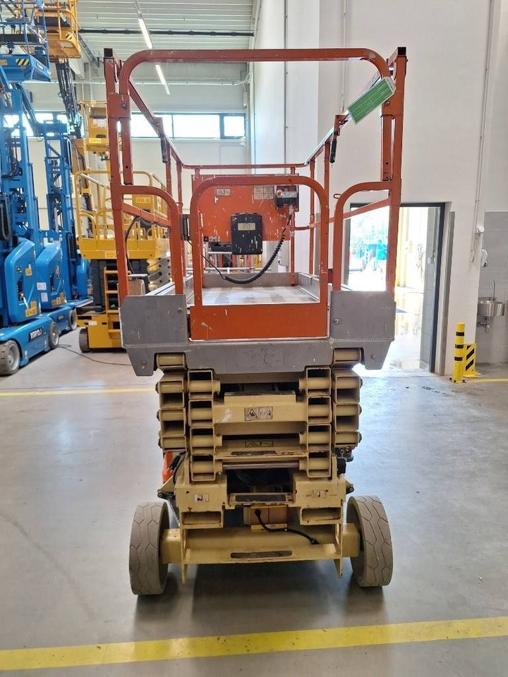 JLG 2646 ES - Ngritës gërshërë: foto 5 JLG 2646 ES - Ngritës gërshërë: foto 5