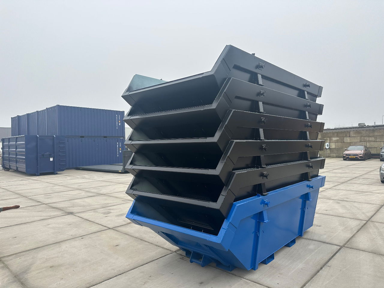 Sidalco 6m3 met heftruck lepel kokers - Kontejner skip: foto 4 Sidalco 6m3 met heftruck lepel kokers - Kontejner skip: foto 4