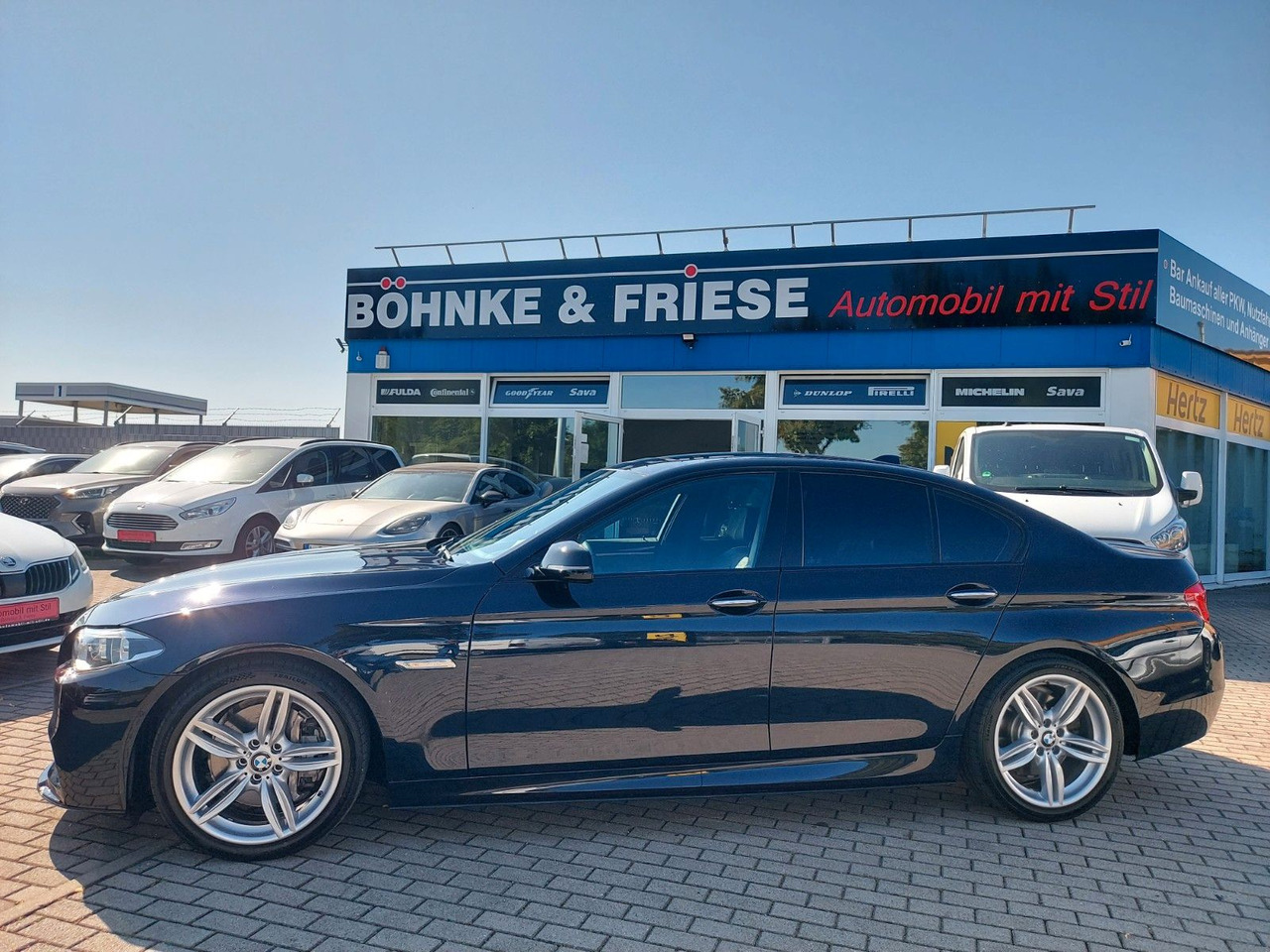 Sedan BMW 550i Limousine Autom. M-Sport HUD Glasdach H&K: foto 8 Sedan BMW 550i Limousine Autom. M-Sport HUD Glasdach H&K: foto 8