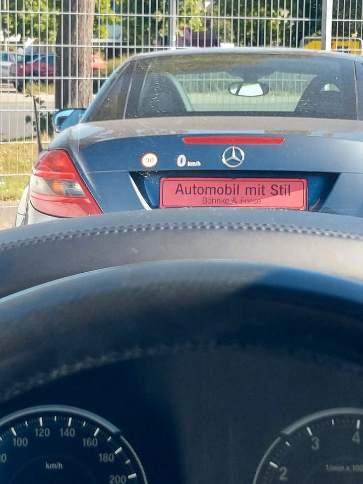 Sedan BMW 550i Limousine Autom. M-Sport HUD Glasdach H&K: foto 18 Sedan BMW 550i Limousine Autom. M-Sport HUD Glasdach H&K: foto 18