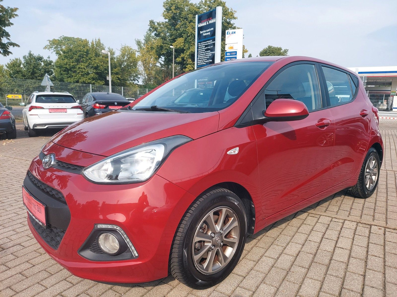 Hyundai i10 Intro Edition Klima Sitzeizung Bluetooth - Veturë: foto 3 Hyundai i10 Intro Edition Klima Sitzeizung Bluetooth - Veturë: foto 3