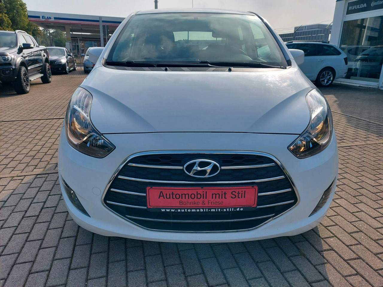Hyundai ix20 Passion Automatik Klima PDC AHK - Veturë: foto 3 Hyundai ix20 Passion Automatik Klima PDC AHK - Veturë: foto 3