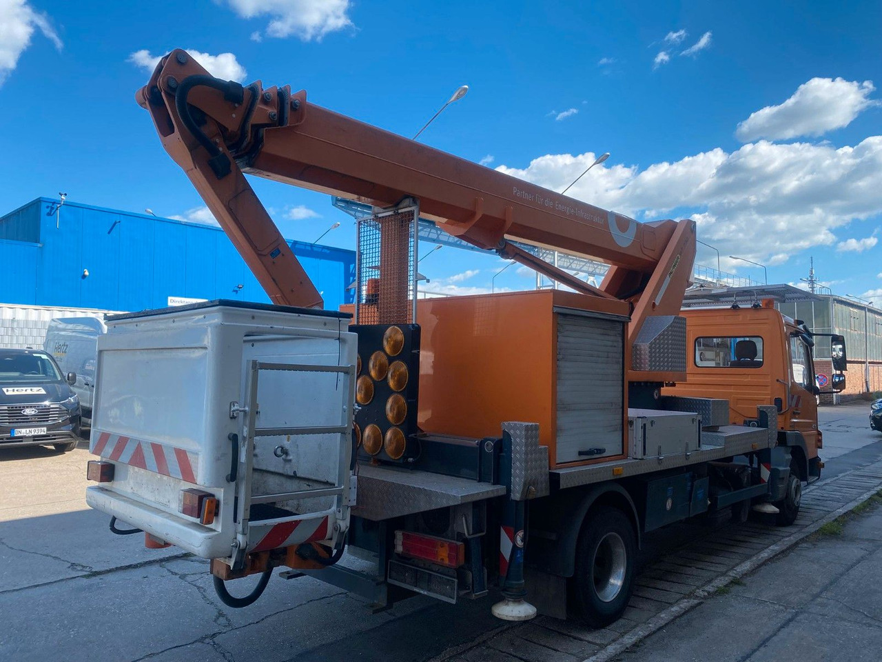 Mercedes-Benz ATEGO WUMAG ELEVANT WT230 23m TÜV - Platformë ajrore e montuar në kamion: foto 4 Mercedes-Benz ATEGO WUMAG ELEVANT WT230 23m TÜV - Platformë ajrore e montuar në kamion: foto 4