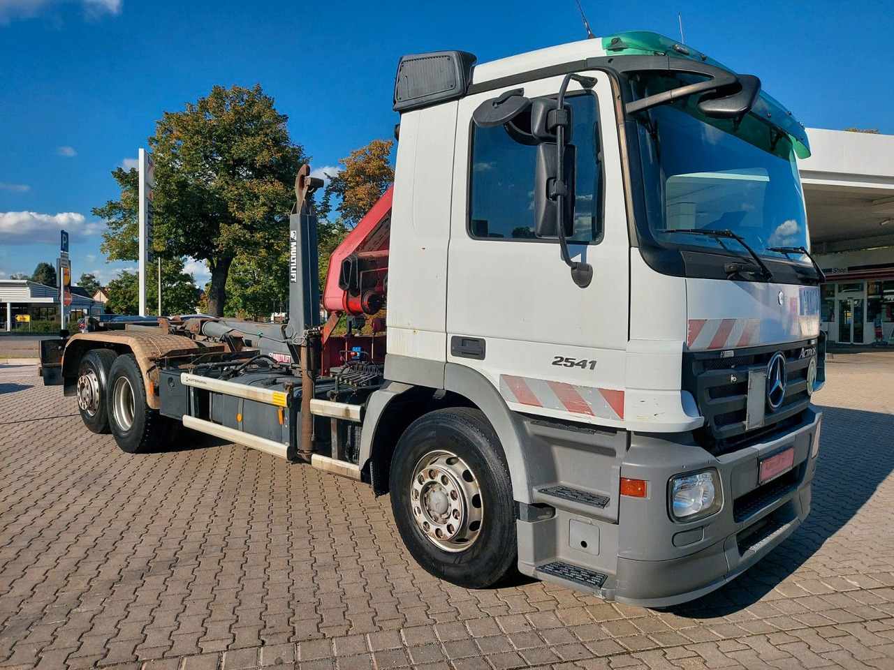 Mercedes-Benz Actros 6-Zyl. 2541 HMF KRAN ABROLLKIPPER - Kamion vetëngarkues, Kamion me vinç: foto 5 Mercedes-Benz Actros 6-Zyl. 2541 HMF KRAN ABROLLKIPPER - Kamion vetëngarkues, Kamion me vinç: foto 5