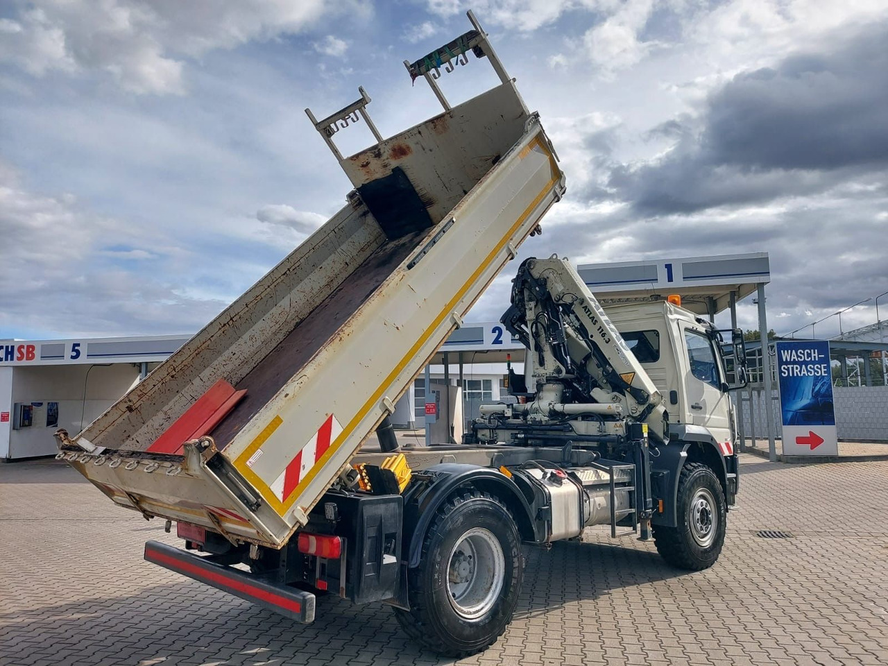 Mercedes-Benz Atego / 1324 MEILLER 4X4 KRAN ATLAS 116.3 Kipper - Kamion vetëshkarkues, Kamion me vinç: foto 2 Mercedes-Benz Atego / 1324 MEILLER 4X4 KRAN ATLAS 116.3 Kipper - Kamion vetëshkarkues, Kamion me vinç: foto 2