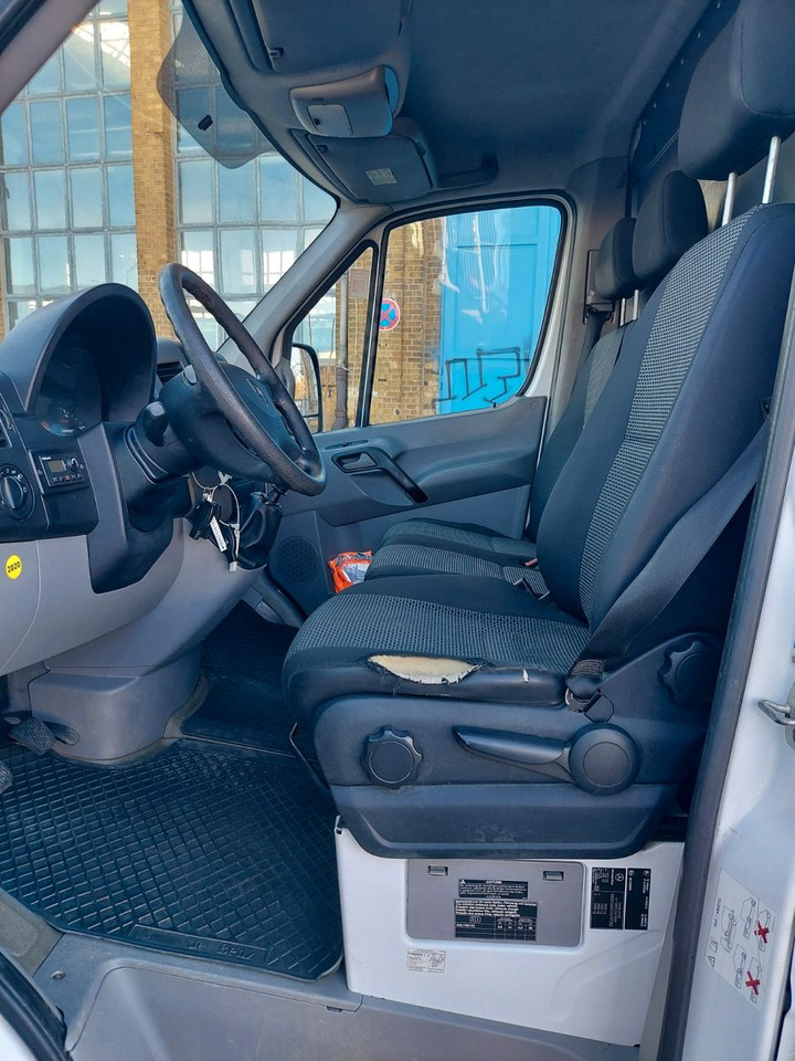 Lizingu i Mercedes-Benz Sprinter II Kasten 516 CDI 4X4 Klima AHK Mercedes-Benz Sprinter II Kasten 516 CDI 4X4 Klima AHK Mercedes-Benz Sprinter II Kasten 516 CDI 4X4 Klima AHK Mercedes-Benz Sprinter II Kasten 516 CDI 4X4 Klima AHK: foto 12