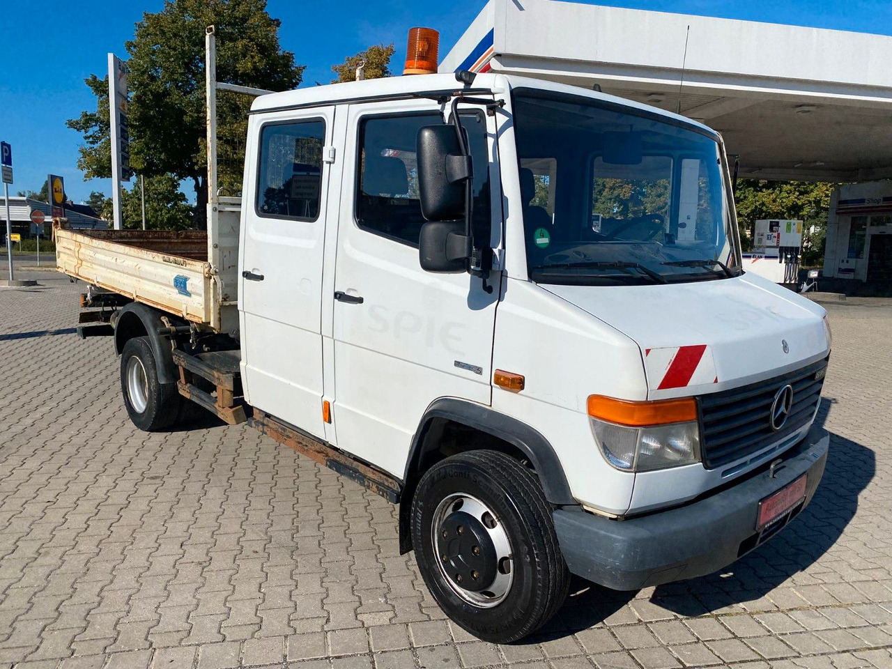 Mercedes-Benz VARIO 816D Doka 3 Seiten Kipper Meiller - Kamioncine vetëshkarkuese, Kamioncine dopio kabinë: foto 2 Mercedes-Benz VARIO 816D Doka 3 Seiten Kipper Meiller - Kamioncine vetëshkarkuese, Kamioncine dopio kabinë: foto 2
