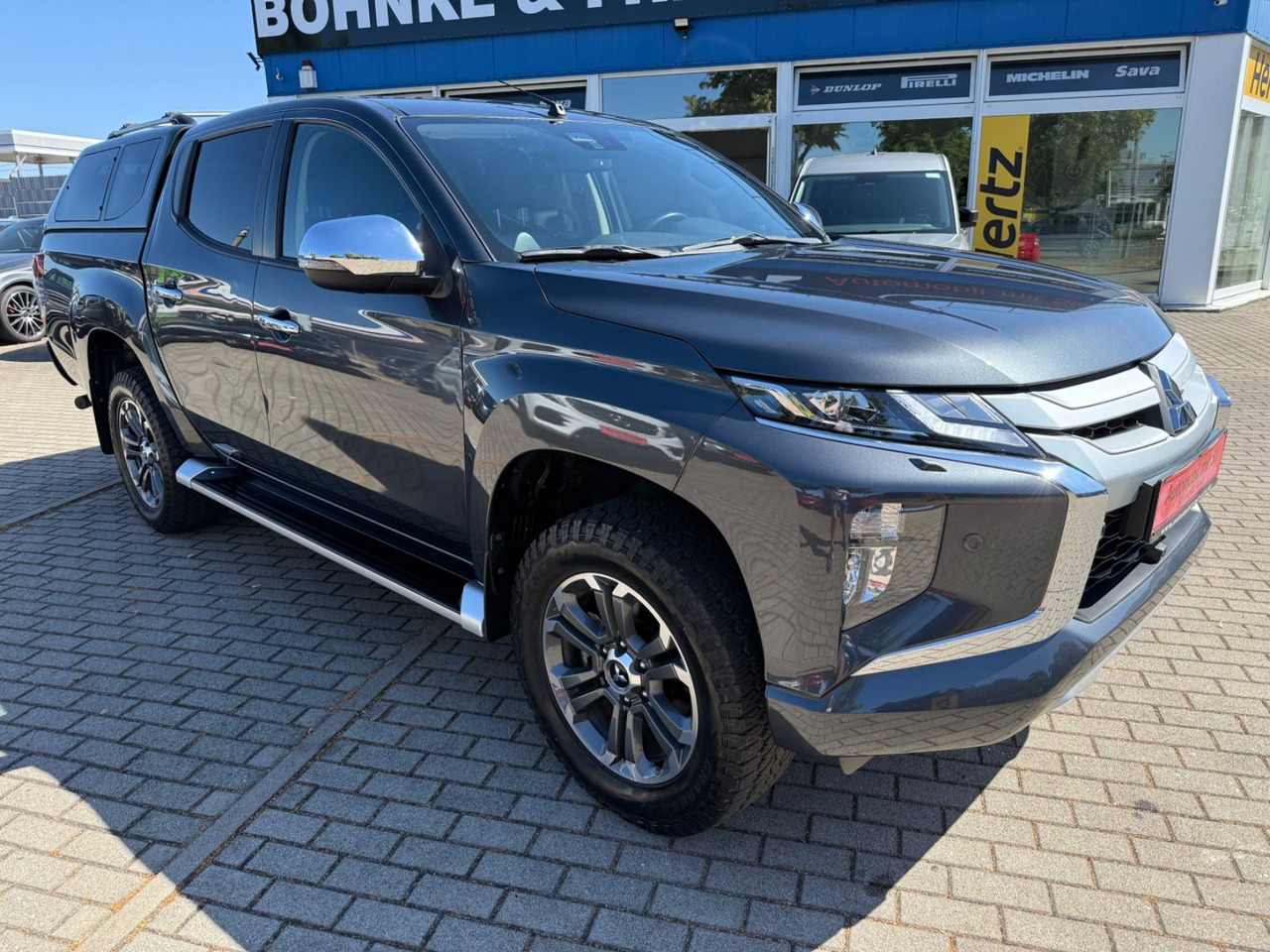Mitsubishi L200 Basis Doppelkabine 4WD LED LEDER NAVI ACC - SUV: foto 1 Mitsubishi L200 Basis Doppelkabine 4WD LED LEDER NAVI ACC - SUV: foto 1