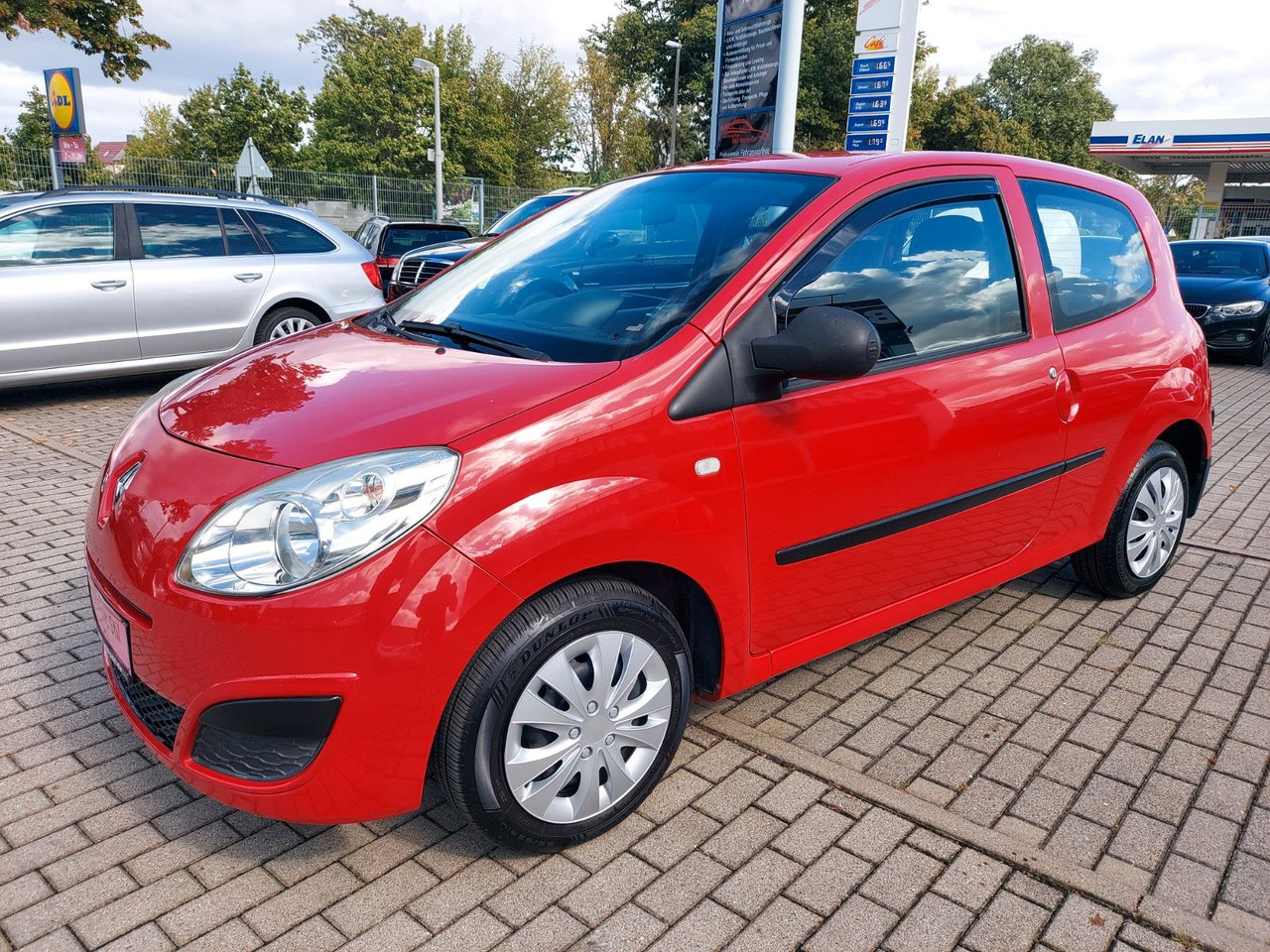 Renault Twingo Authentique DAB nur 37000km - Veturë: foto 3 Renault Twingo Authentique DAB nur 37000km - Veturë: foto 3