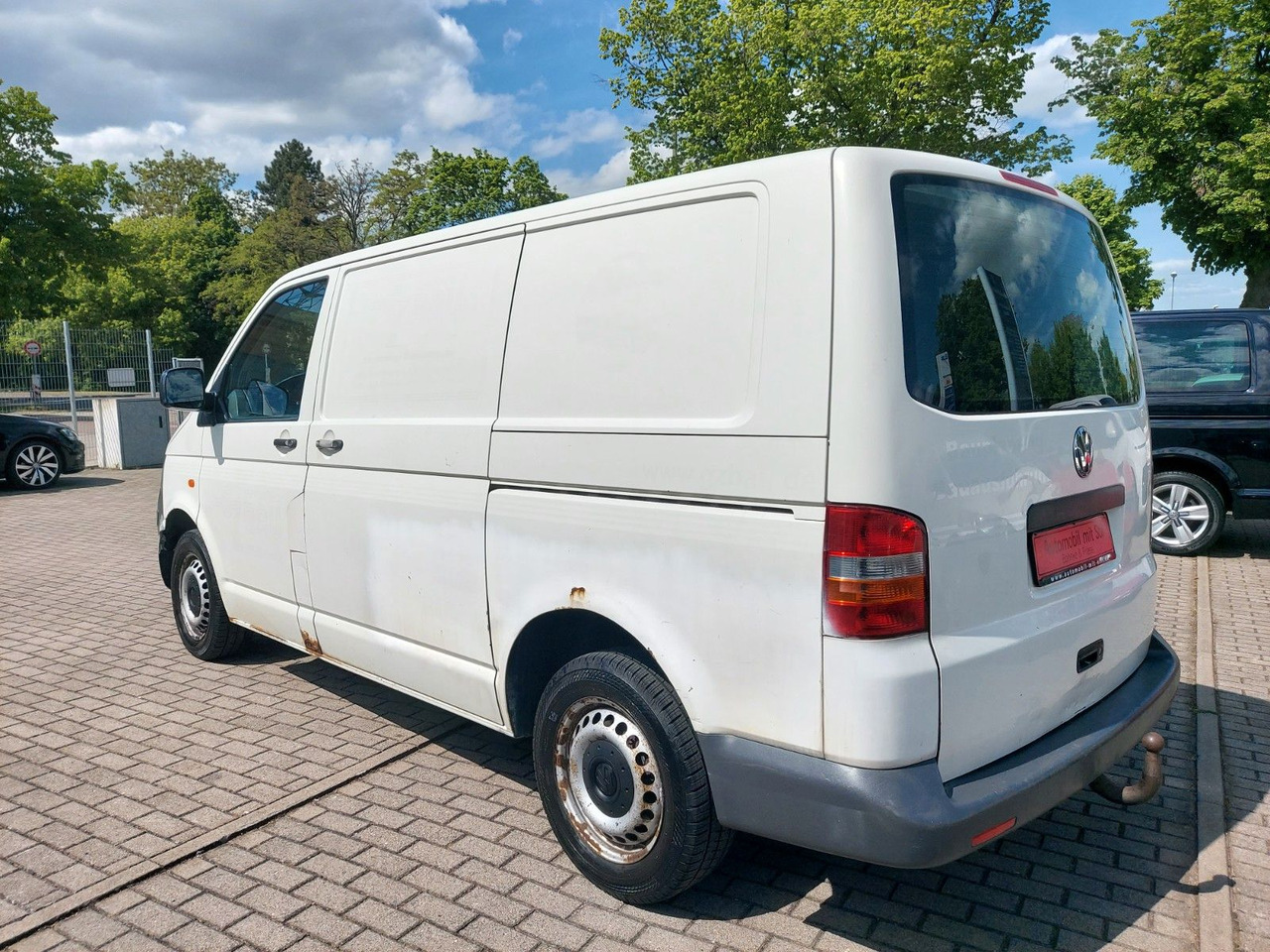 Volkswagen T5 Transporter Kasten Kombi 1.9 TüV 11/2026 - Furgon pasagjerësh: foto 4 Volkswagen T5 Transporter Kasten Kombi 1.9 TüV 11/2026 - Furgon pasagjerësh: foto 4