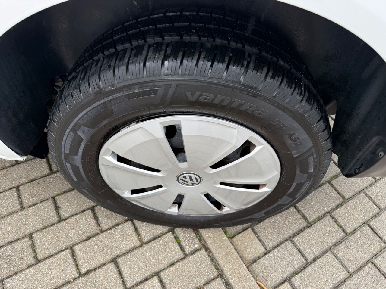 Volkswagen T6.1 Transporter Kasten DSG SHZ PDC - Furgon pasagjerësh: foto 5 Volkswagen T6.1 Transporter Kasten DSG SHZ PDC - Furgon pasagjerësh: foto 5