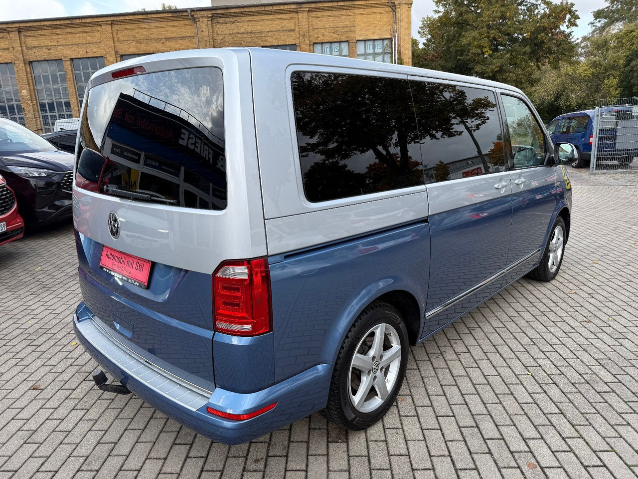 Volkswagen T6 Multivan Generation Six 4Motion LED NAVI LEDE - Furgon pasagjerësh: foto 4 Volkswagen T6 Multivan Generation Six 4Motion LED NAVI LEDE - Furgon pasagjerësh: foto 4