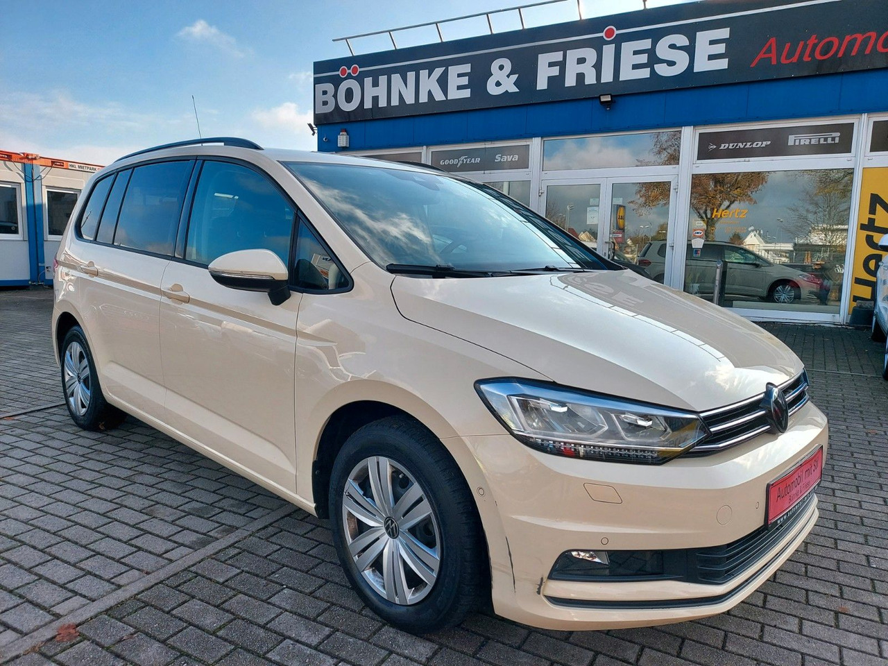 Volkswagen Touran 2.0 TDI SCR DSG Comfortline TAXI 7 Sitze - Furgon pasagjerësh: foto 1 Volkswagen Touran 2.0 TDI SCR DSG Comfortline TAXI 7 Sitze - Furgon pasagjerësh: foto 1