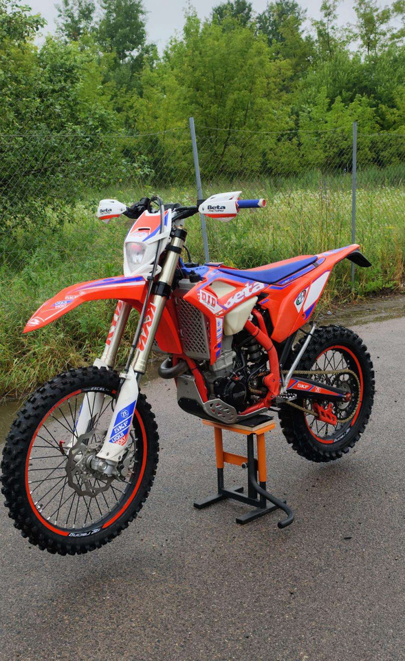 Beta RR 430cc - Motoçikleta: foto 1 Beta RR 430cc - Motoçikleta: foto 1