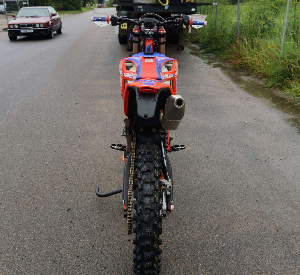 Beta RR 430cc - Motoçikleta: foto 5 Beta RR 430cc - Motoçikleta: foto 5