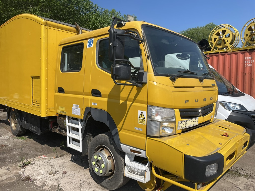 Mitsubishi Fusso - Kamion vagonetë: foto 1 Mitsubishi Fusso - Kamion vagonetë: foto 1