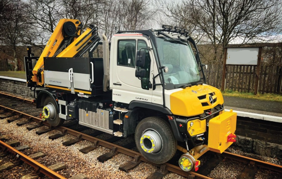 UNIMOG - Kamion me vinç: foto 4 UNIMOG - Kamion me vinç: foto 4
