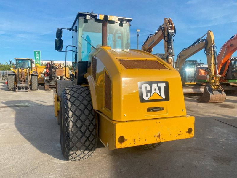 Caterpillar CS64B NVT - Rul: foto 3 Caterpillar CS64B NVT - Rul: foto 3