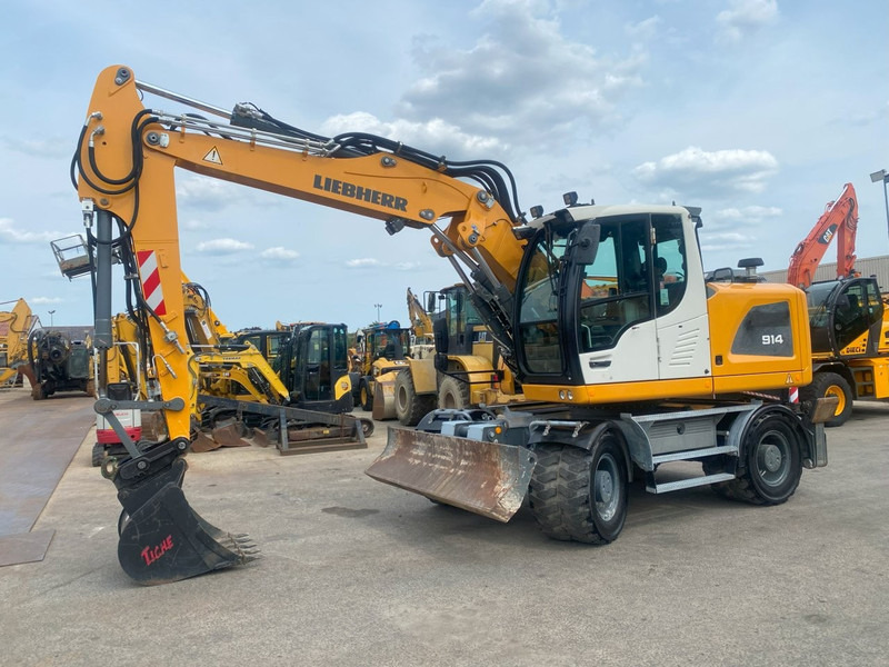 Liebherr A914 NVT - Ekskavator me goma: foto 2 Liebherr A914 NVT - Ekskavator me goma: foto 2