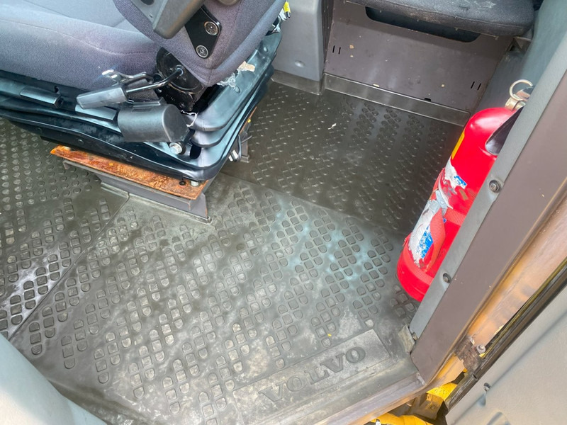 Volvo A 30 D 6x6 dumper articulated hauler - Shkarkues: foto 5 Volvo A 30 D 6x6 dumper articulated hauler - Shkarkues: foto 5