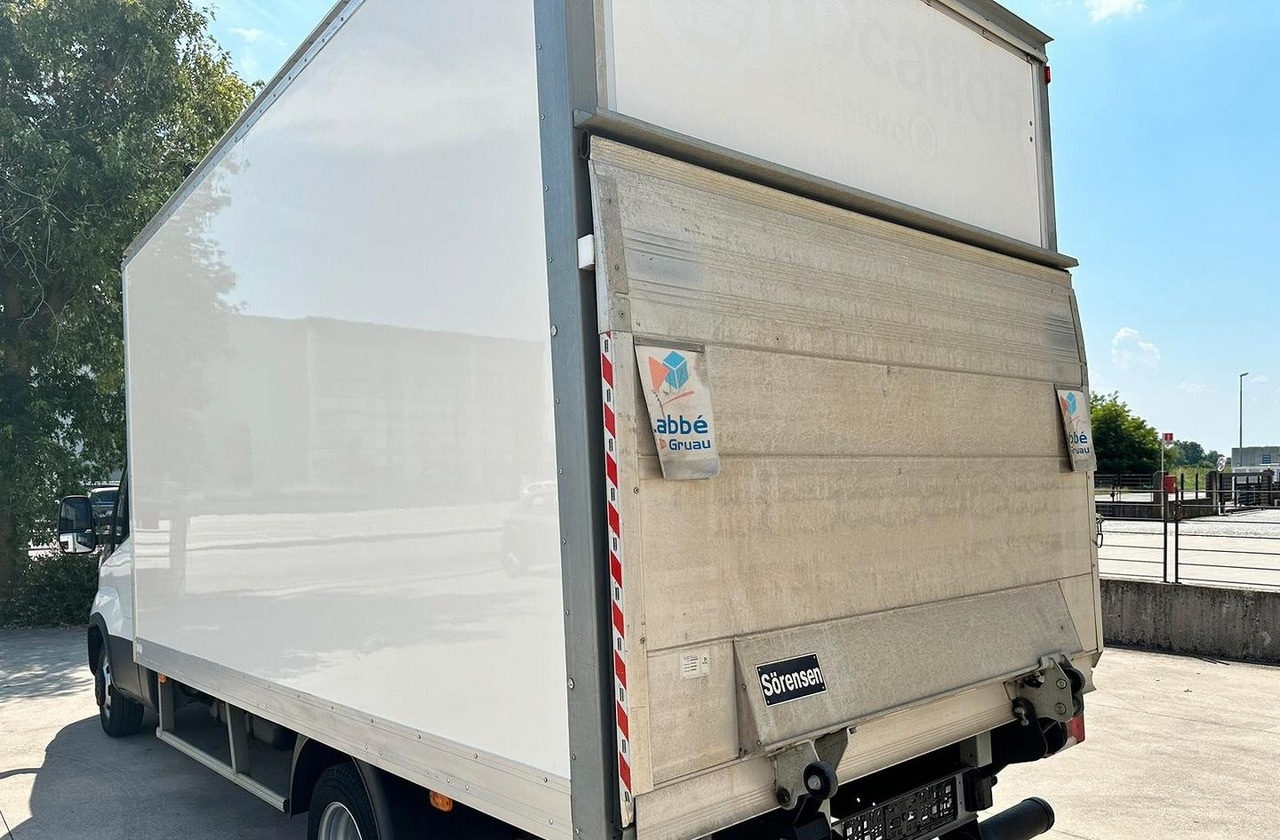 Iveco daily 35c16 euro 6 furgone e sponda - Kamioncine me kontinier: foto 4 Iveco daily 35c16 euro 6 furgone e sponda - Kamioncine me kontinier: foto 4