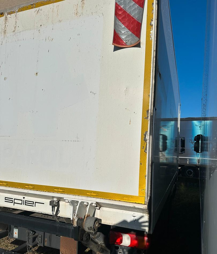 Mercedes Benz 1324 FURGONE 6,10 E SPONDA EURO 6 - Kamion vagonetë: foto 4 Mercedes Benz 1324 FURGONE 6,10 E SPONDA EURO 6 - Kamion vagonetë: foto 4