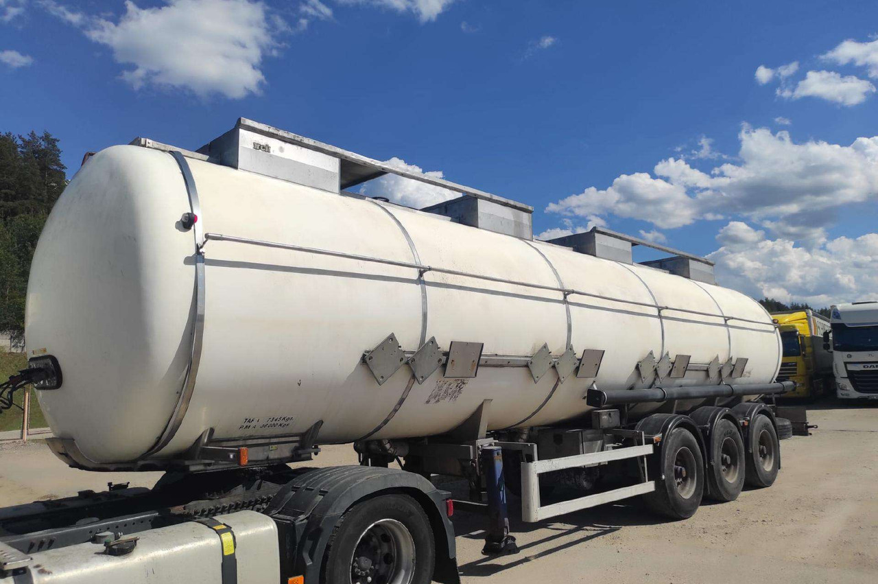 Farcinox FX-3-11 - Gjysmë rimorkio me bot: foto 1 Farcinox FX-3-11 - Gjysmë rimorkio me bot: foto 1