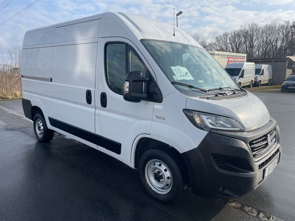 Fiat Ducato 35 140 CNG 3,0l/L2H2/Kasten/AC/NAV/Eu6d - Furgon: foto 1 Fiat Ducato 35 140 CNG 3,0l/L2H2/Kasten/AC/NAV/Eu6d - Furgon: foto 1