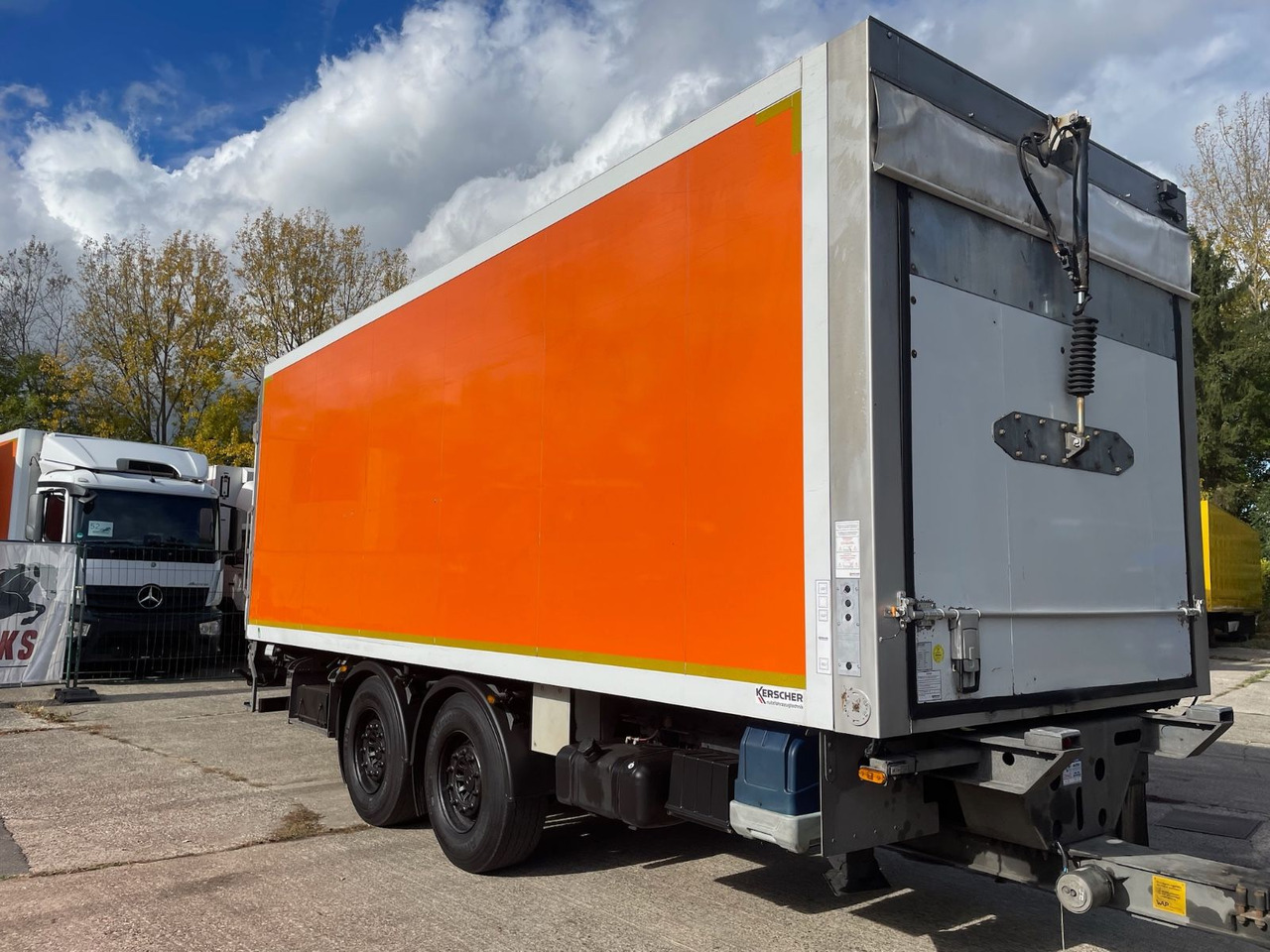 KERSCHER ZAA18 Kühlkoffer/CARRIER/SUPRA900U/LBW - Rimorkio frigorifer: foto 1 KERSCHER ZAA18 Kühlkoffer/CARRIER/SUPRA900U/LBW - Rimorkio frigorifer: foto 1