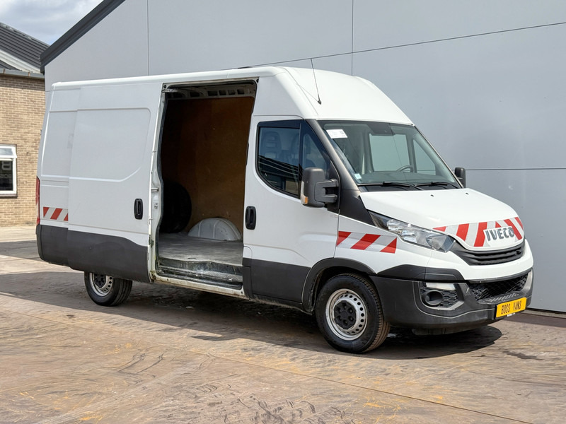 Iveco Daily 35S14 2.3 L2H2 Cruise Control Climate Control 3.5t Trekhaak Lucht geveerde stoel - Furgon: foto 5 Iveco Daily 35S14 2.3 L2H2 Cruise Control Climate Control 3.5t Trekhaak Lucht geveerde stoel - Furgon: foto 5