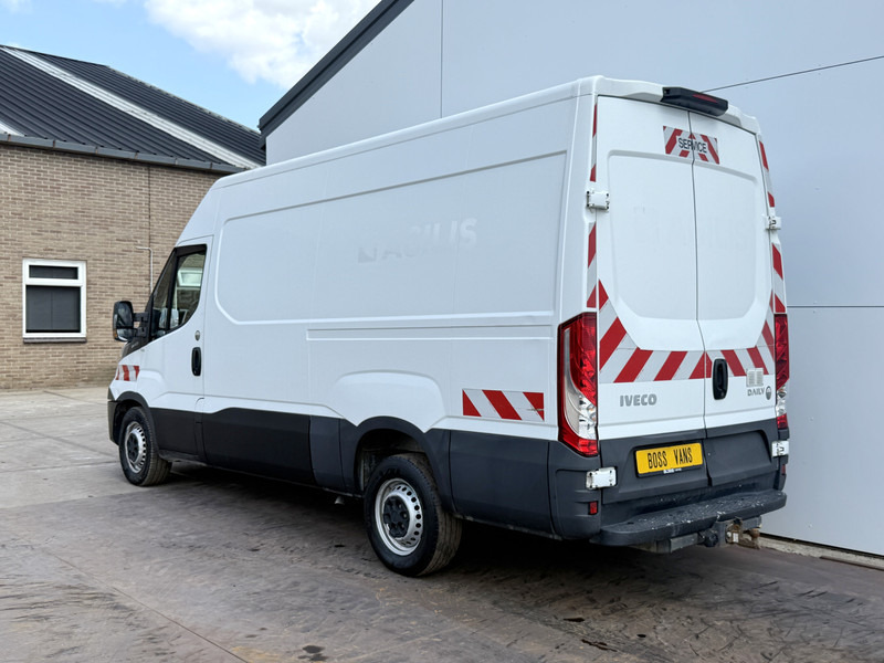 Iveco Daily 35S14 2.3 L2H2 Cruise Control Climate Control 3.5t Trekhaak Lucht geveerde stoel - Furgon: foto 2 Iveco Daily 35S14 2.3 L2H2 Cruise Control Climate Control 3.5t Trekhaak Lucht geveerde stoel - Furgon: foto 2