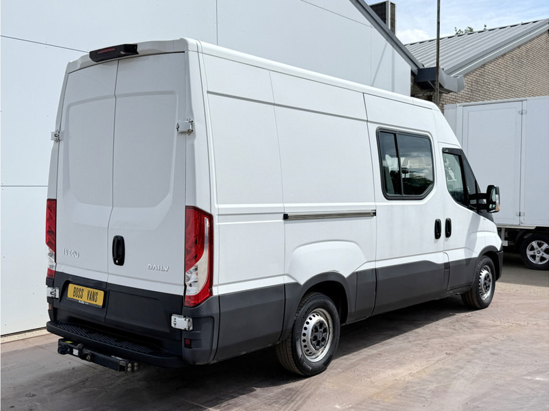 Iveco Daily 35S14 2.3 L2H2 Dubbele Cabine 7 Stoelen Mixto DoKa Airco Cruise Control Trekhaak 3.5t Lucht geveerde stoel - Furgon, Kamioncine dopio kabinë: foto 3 Iveco Daily 35S14 2.3 L2H2 Dubbele Cabine 7 Stoelen Mixto DoKa Airco Cruise Control Trekhaak 3.5t Lucht geveerde stoel - Furgon, Kamioncine dopio kabinë: foto 3