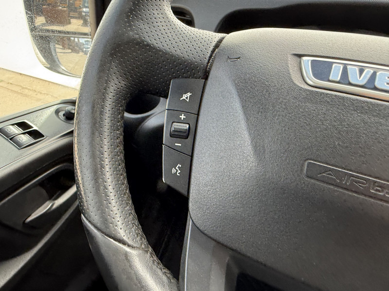 Furgon Iveco Daily 35S14 L2H2 Luchtvering Trekhaak Cruise Control Climate Control Lucht Geveerde Bestuurdersstoel: foto 19