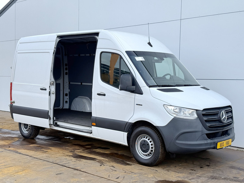 Mercedes-Benz eSprinter 312 ALL-IN PRIJS L2H2 55kWh 168km WLTP 80kw Snelladen Climate Control Camera Stoelverwarming - Furgon, Furgon elektrik: foto 5 Mercedes-Benz eSprinter 312 ALL-IN PRIJS L2H2 55kWh 168km WLTP 80kw Snelladen Climate Control Camera Stoelverwarming - Furgon, Furgon elektrik: foto 5