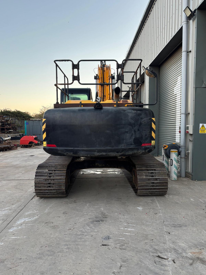 JCB JS220LC 4F - Ekskavator me zinxhirë: foto 4 JCB JS220LC 4F - Ekskavator me zinxhirë: foto 4