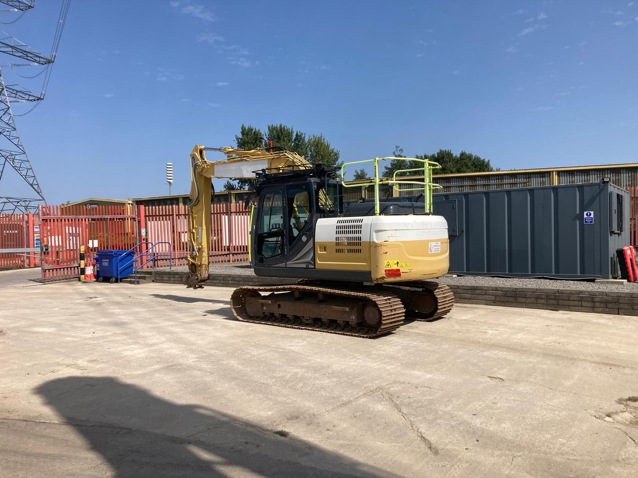 Kobelco SK130LC-11 - Ekskavator me zinxhirë: foto 3 Kobelco SK130LC-11 - Ekskavator me zinxhirë: foto 3