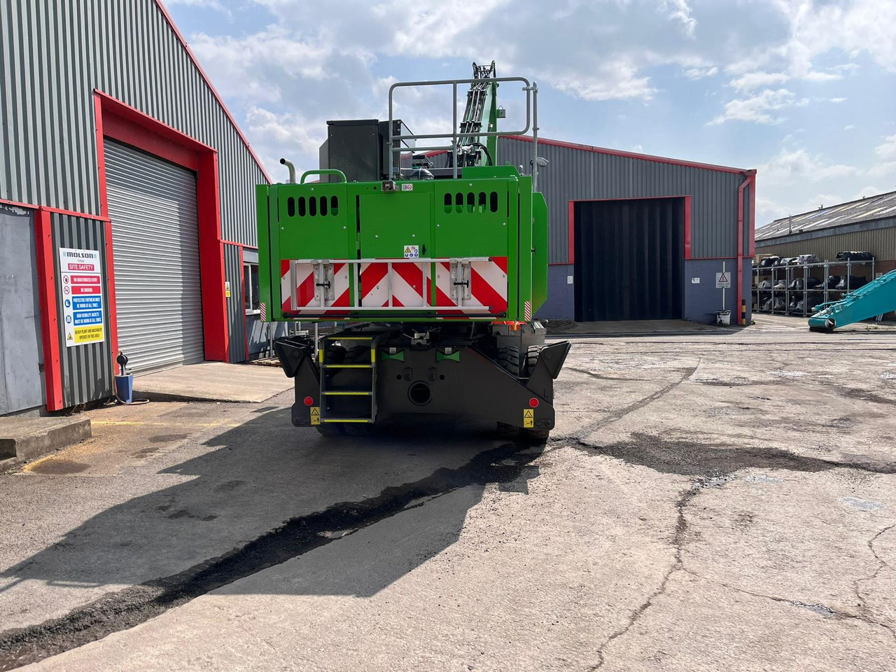 Sennebogen 821 Electric - Ekskavator për mbetje: foto 4 Sennebogen 821 Electric - Ekskavator për mbetje: foto 4